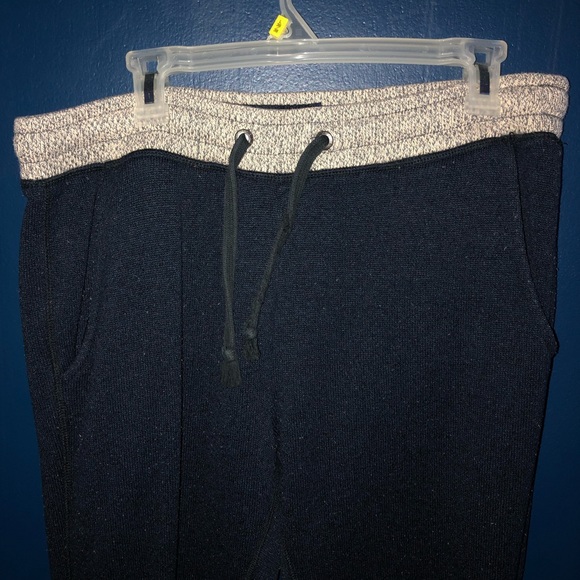 American Eagle Joggers - Picture 2 of 4